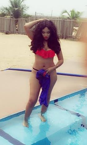 Eye-Popping! S*xy Nollywood Actress Shares Hot Bikini Photos