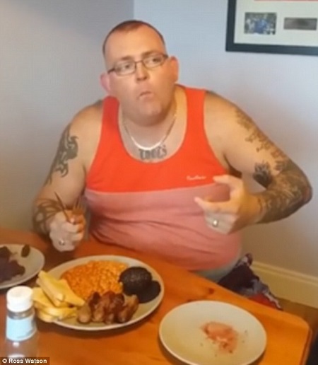 Unbelievable Man Films Himself Eating His Own Wife S Placenta As Part Of Breakfast Photos Video
