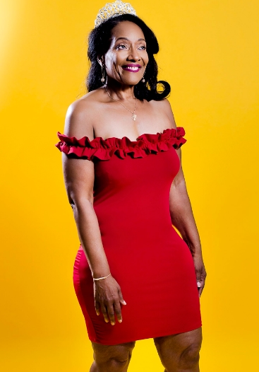PHOTOS: This 64-Year-Old Great Grandmother Is Hot!