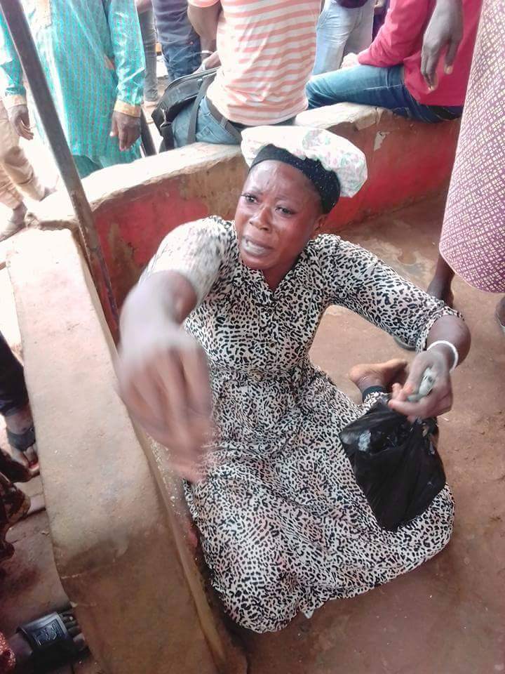 Notorious Female Child Kidnapper Caught and Beaten Mercilessly in ...