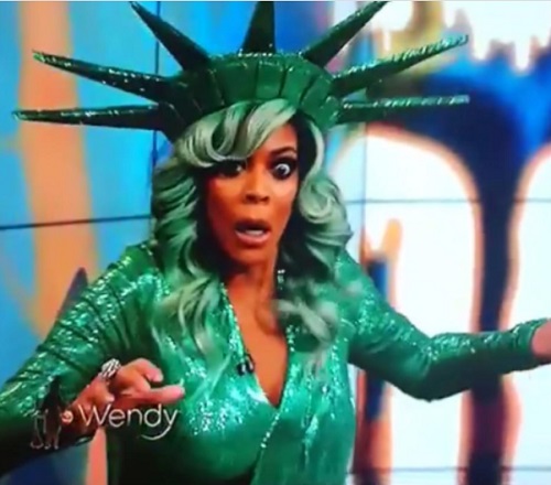 Too Scary! U.S Talkshow Host, Wendy Williams Faints On Live TV As ...