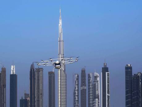 Dubai Makes Aviation History By Launching First Ever Self-flying Taxi ...