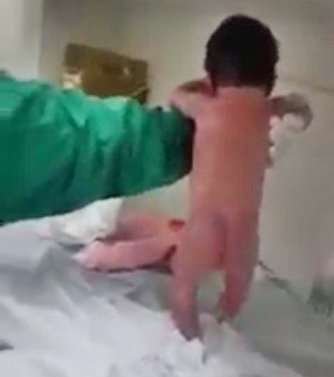 newborn baby starts walking