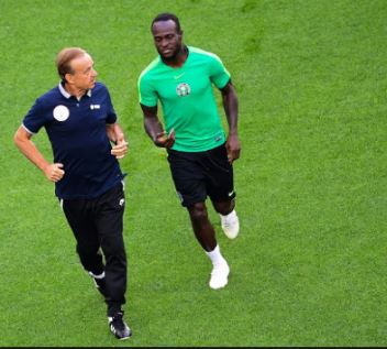 Image result for Gernot Rohr backs Victor Moses return to Super Eagles