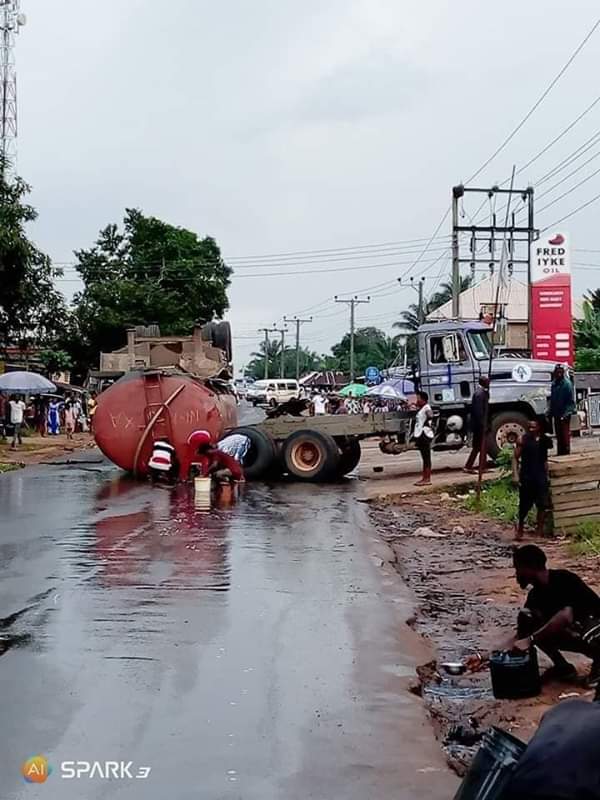 Diesel tanker fell in Imo