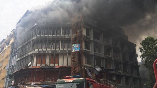 Burning Balogun market in Lagos