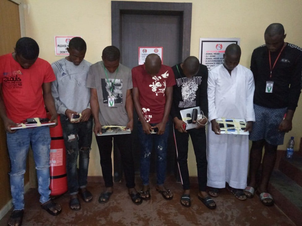 university students arrested for fraud