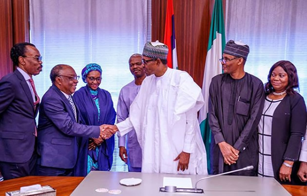 President Buhari with members of EAC