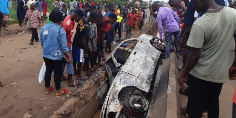 Speeding car accident in Benin