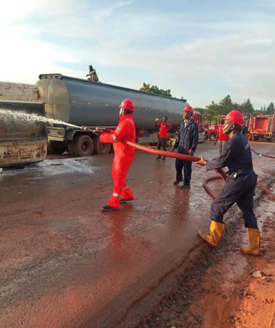 Ugwu Onyeama, Enugu-Onitsha Expressway, Tanker