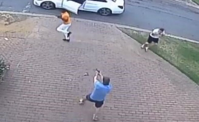 Man shoot two armed robbers