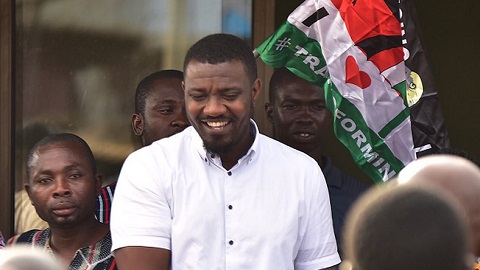 John Dumelo