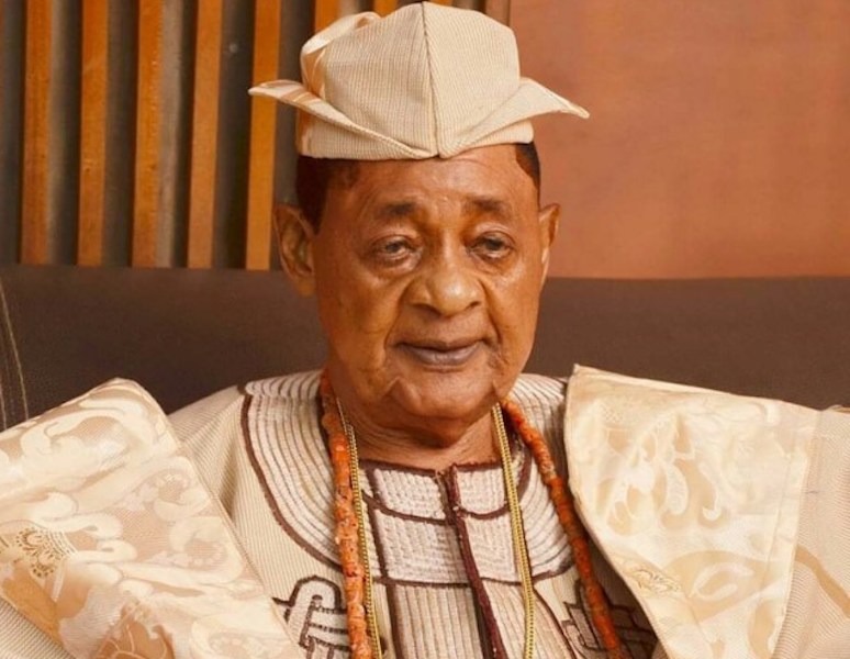 Alaafin of Oyo, Oba Lamidi Adeyemi.