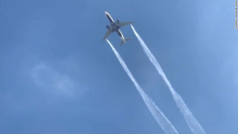 plane dumps jet fuel