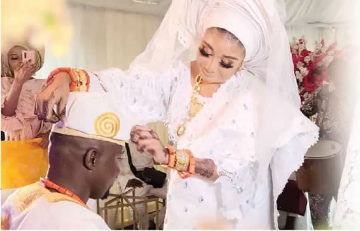 Revealed Actress Lizzy Anjorins New Husband Lateef Lawal Has 5 Other Wives Photos 