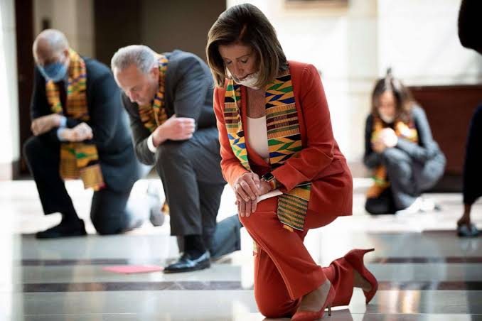 Nancy Pelosi kneels with House members in honour of George Floyd