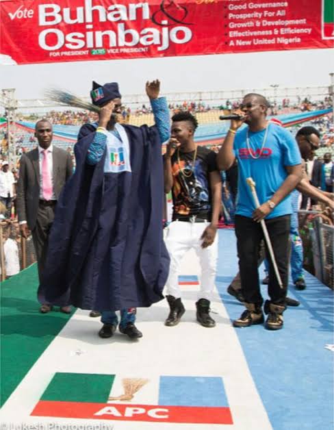 Don Jazzy campaigning for President Muhammadu Buhari