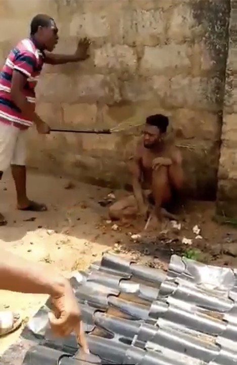 The yahoo boy was beaten mercilessly for trying to use his roommate for money ritual