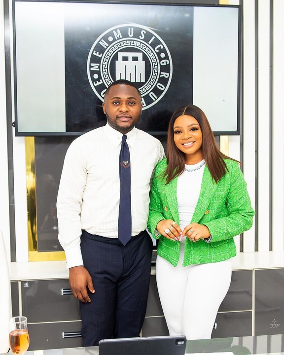 Queen and Ubi Franklin