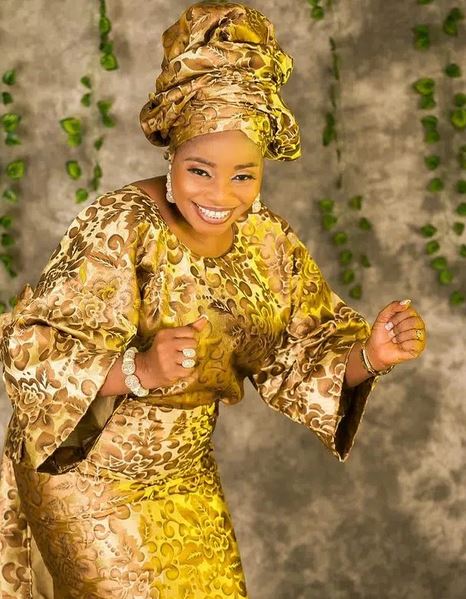 Tope Alabi