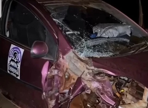 Lady driving from London to Lagos involved in ghastly car accident [Video]