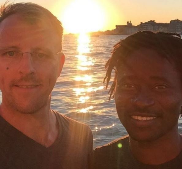 Bisi Alimi, Anthony Davis