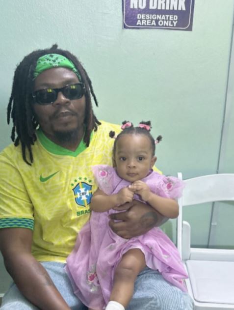 Olamide and daughter