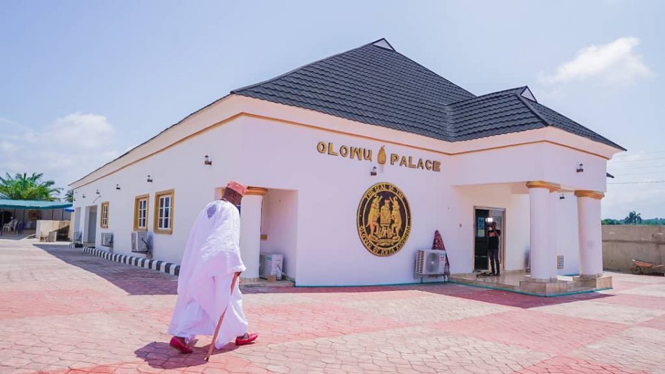 Olowu Of Owu Kingdom Mourns As Mother Passes Away At 81