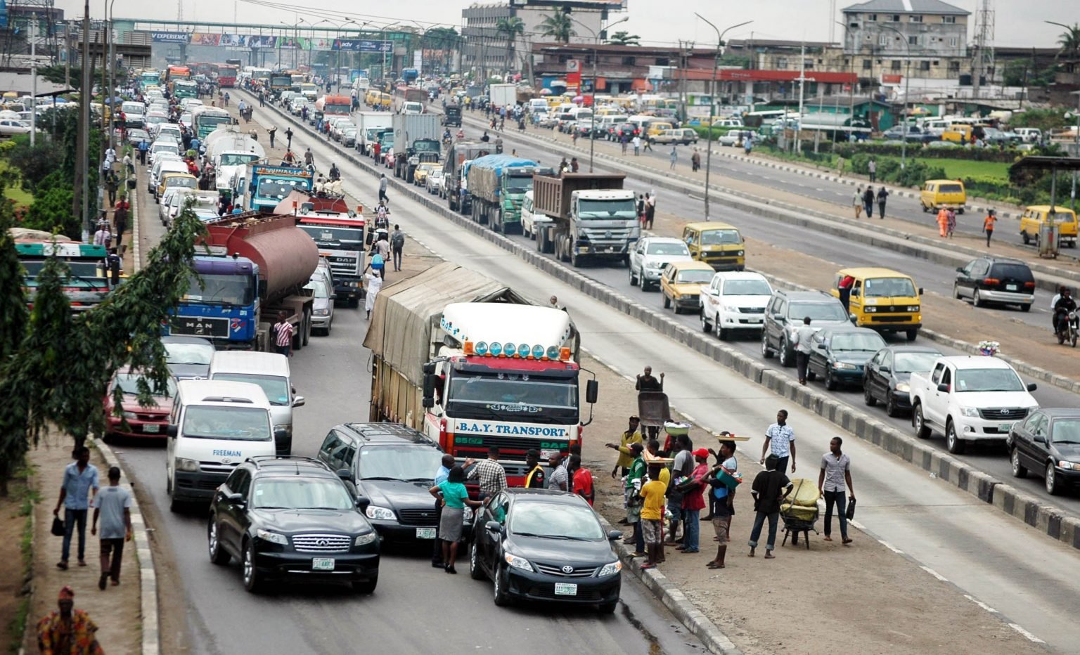 Avoid Lokoja Abuja Road For Now FG Warns Motorists